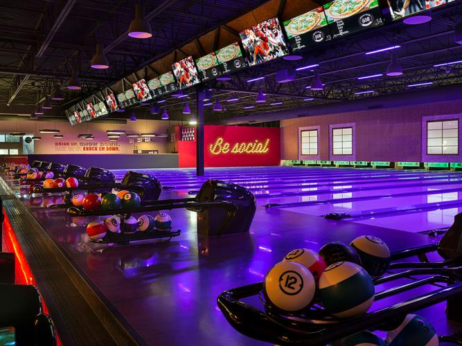 810 Billiards & Bowling lanes
